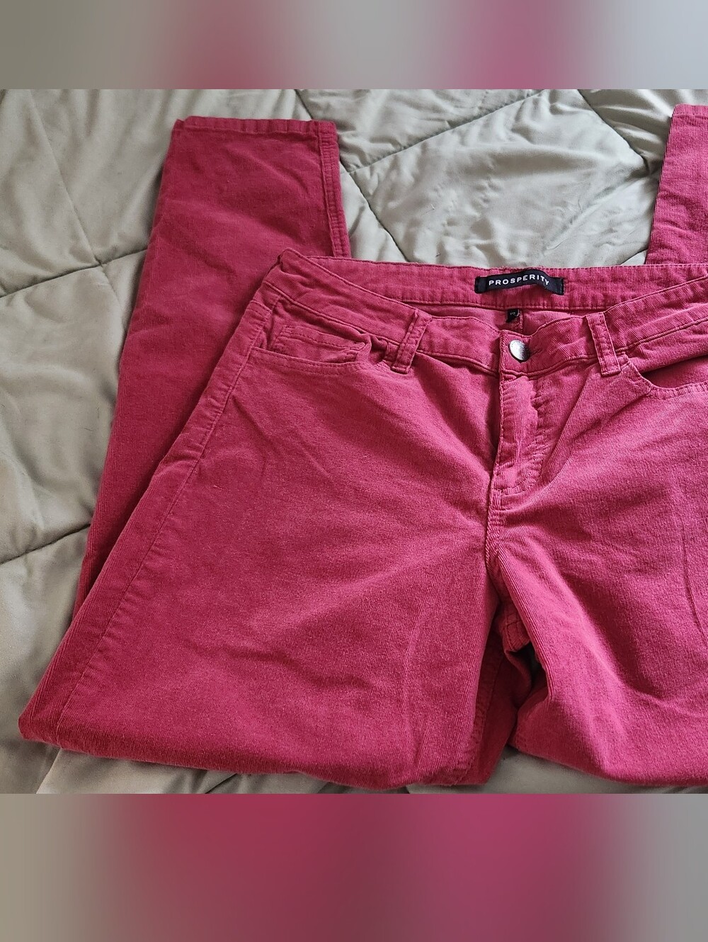 High-Rise Pink Cordaroy Ankle Jeans